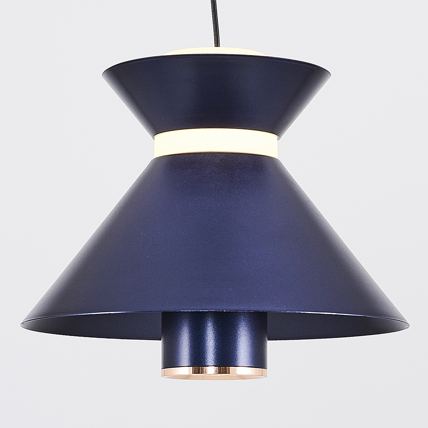 Beyaz-Kahve Akrilik LED Avize 18x120 cm — görsel 7