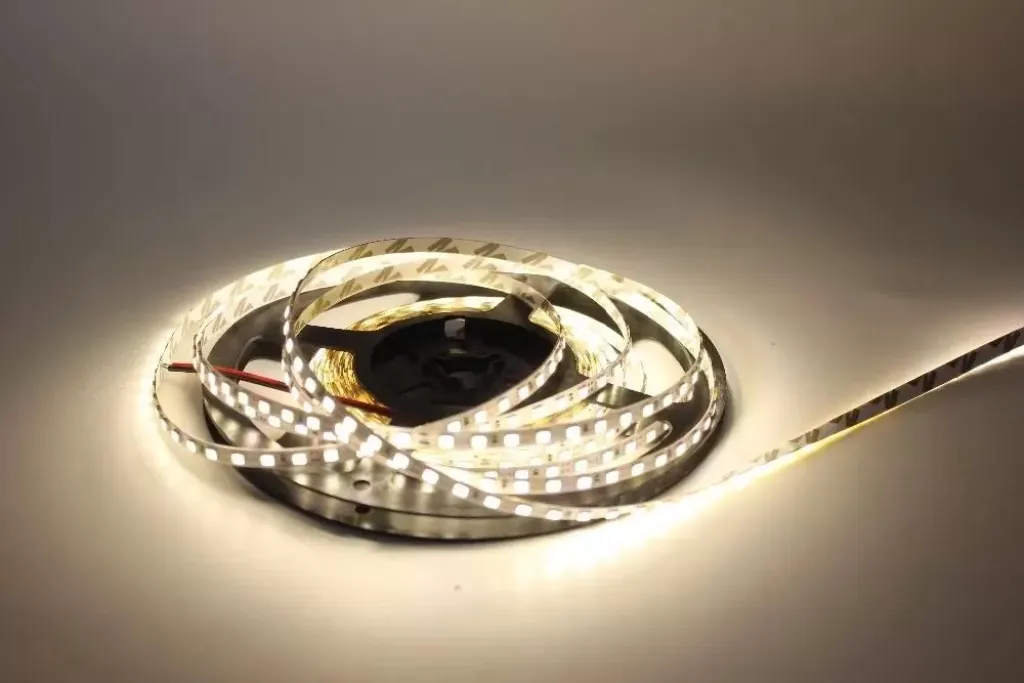 5 Volt Şerit Led 5MM 120 Ledli Gün Işığı 2835 5V Şerit Led 5MT — görsel 2