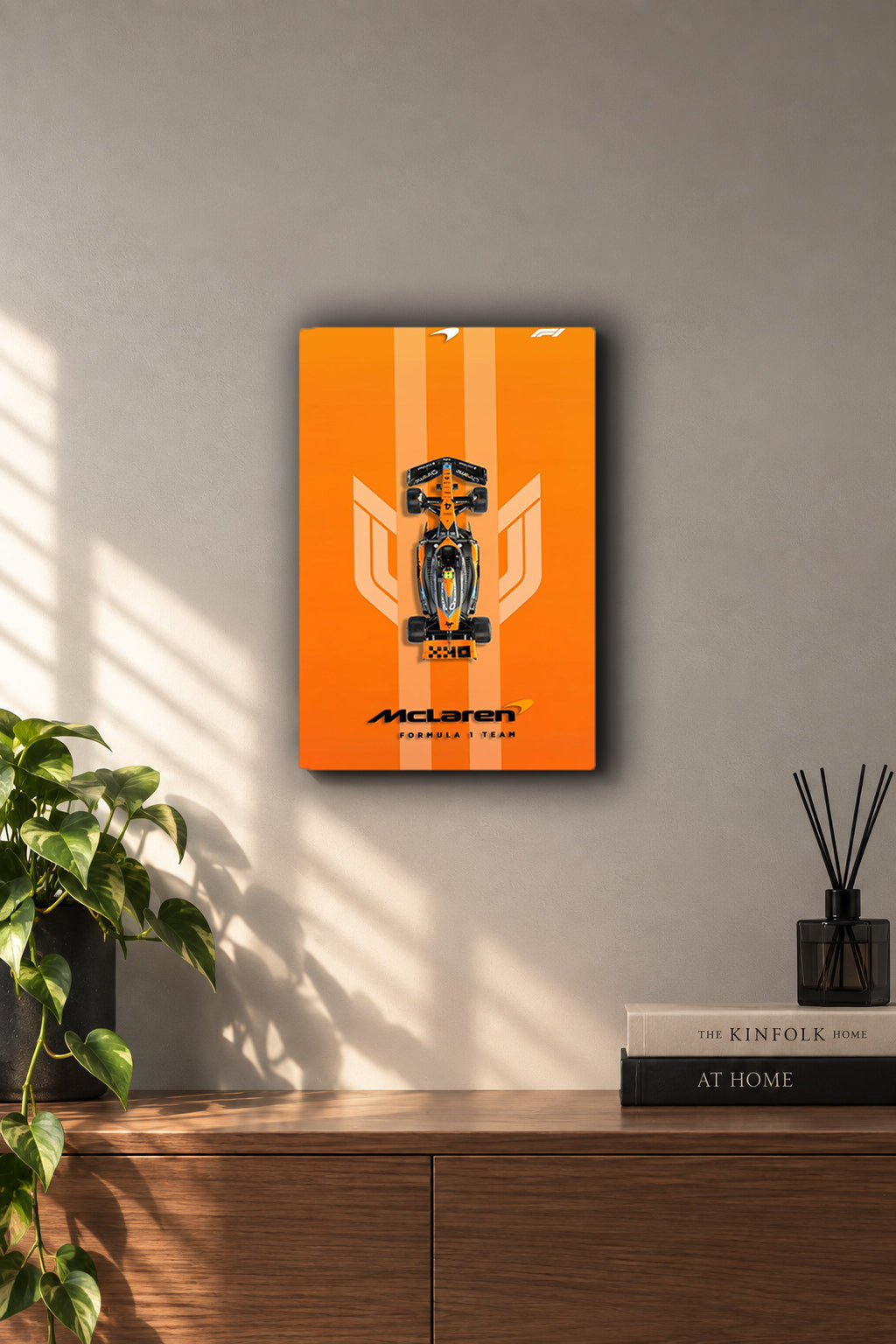 McLaren F1 Team Papaya Orange Minimalist Metal Duvar Tablosu McLaren F1 Team Papaya Orange Minimalist Metal Duvar Tablosu