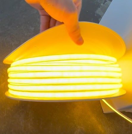 نيون LED 220 فولت — أنبوب نيون مرن يُوصَل بالشبكة نيون LED 220 فولت — أنبوب نيون مرن يُوصَل بالشبكة