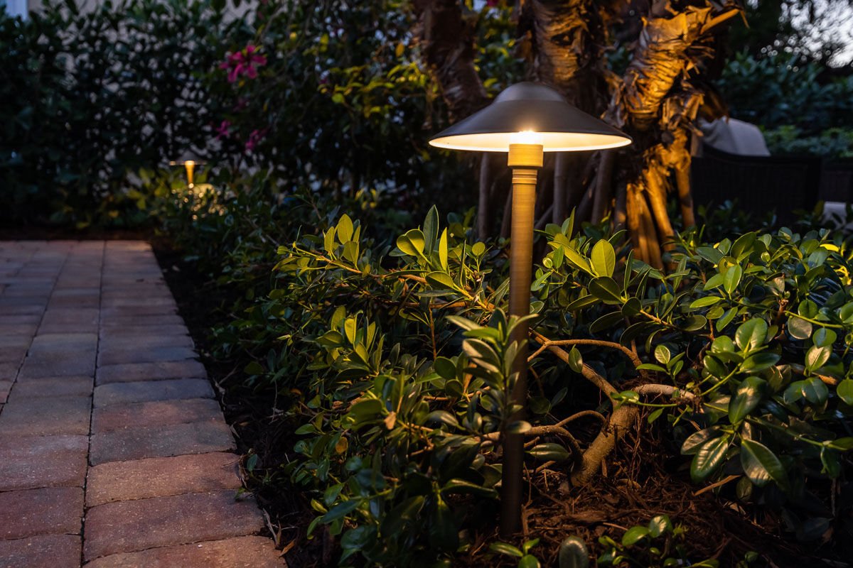 5W Dış Mekan LED Yol Bahçe Armatürü Bollard 20x55x11,5 cm 5W Dış Mekan LED Yol Bahçe Armatürü Bollard 20x55x11,5 cm