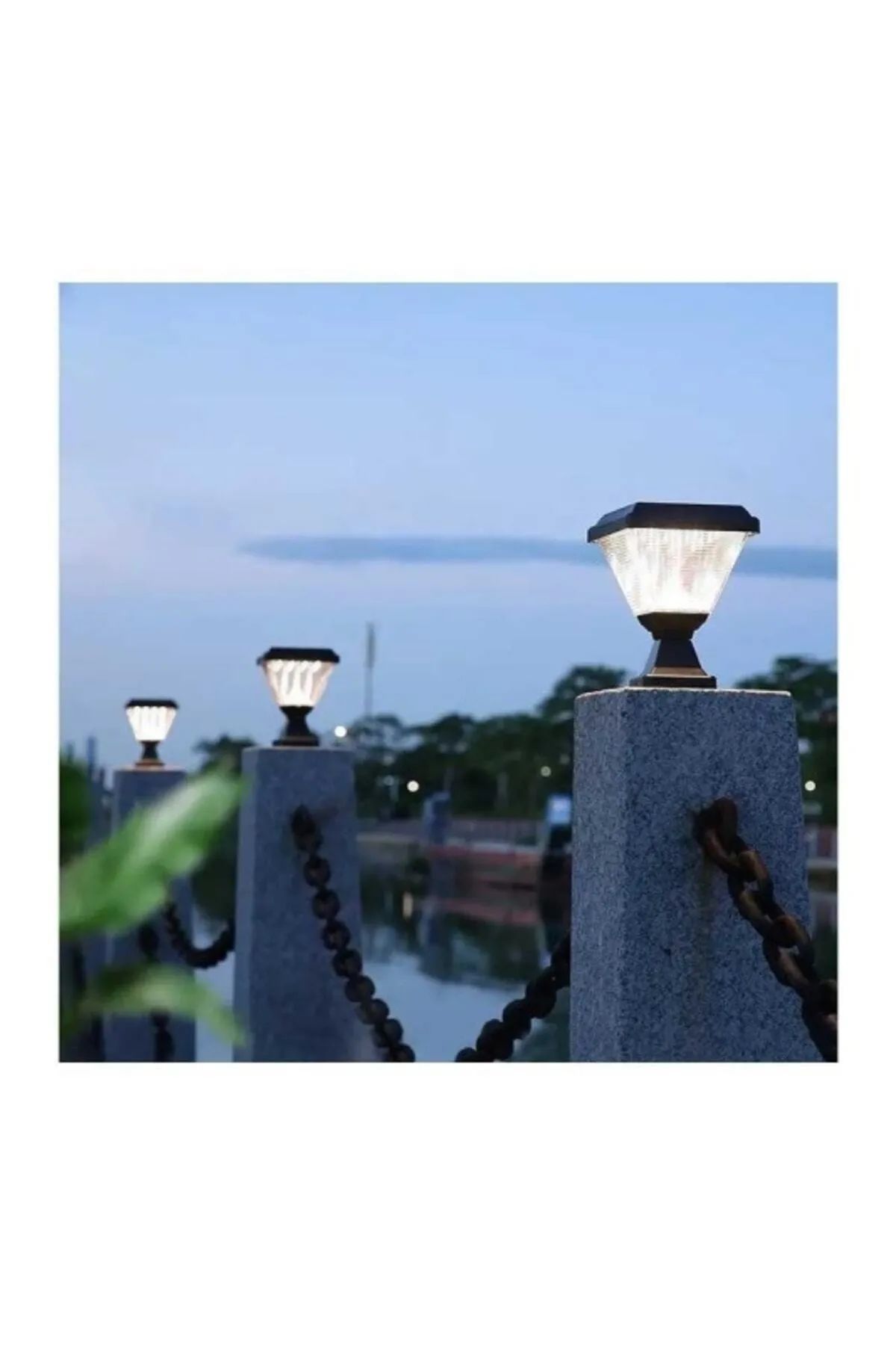 Set Üstü Solar Şarjlı LED Bahçe Armatürü Set Üstü Solar Şarjlı LED Bahçe Armatürü